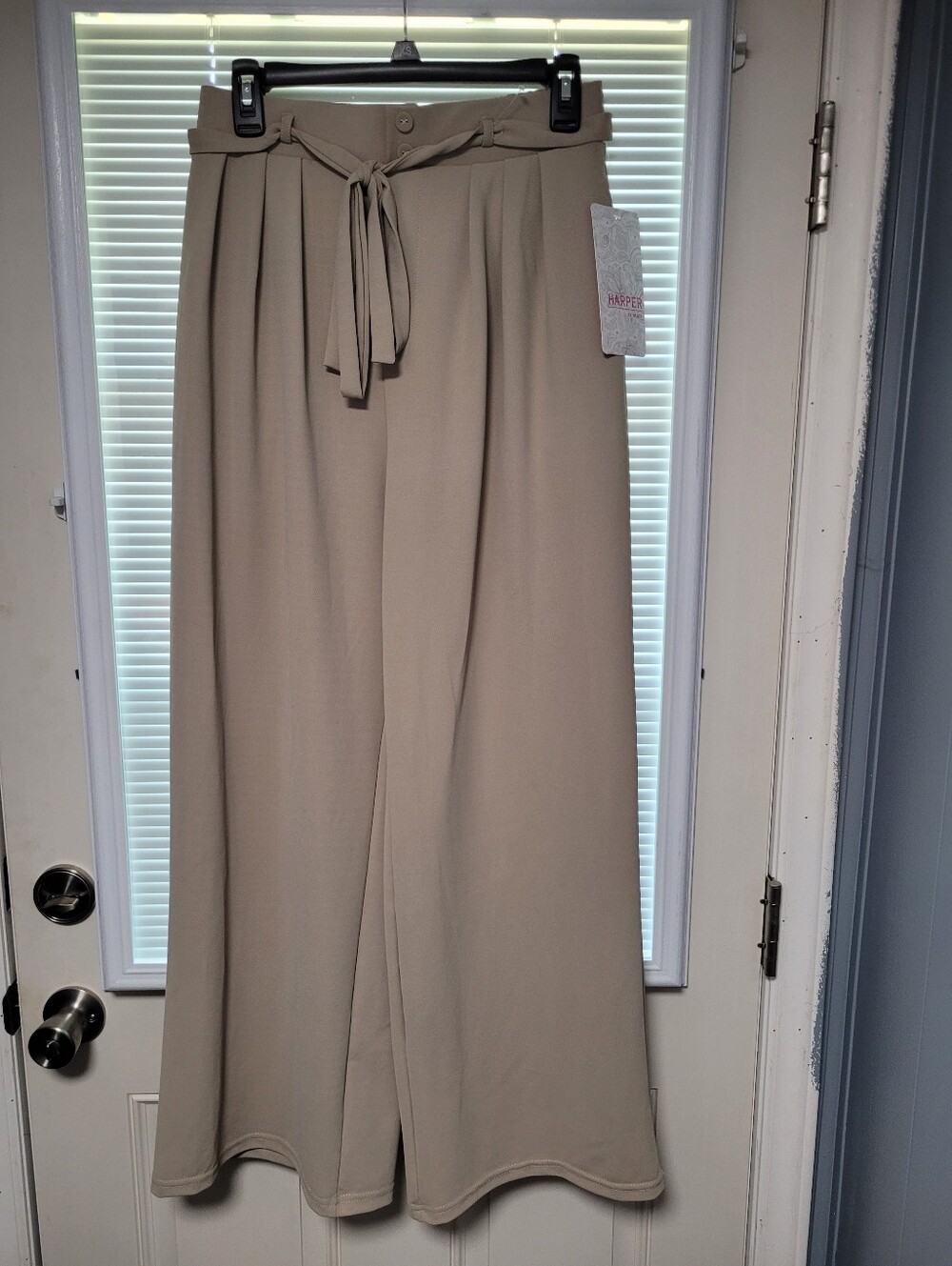 Harper By Block Womens Size Medium Wide-Leg Tie-Waist Pants in Beige/Khaki
